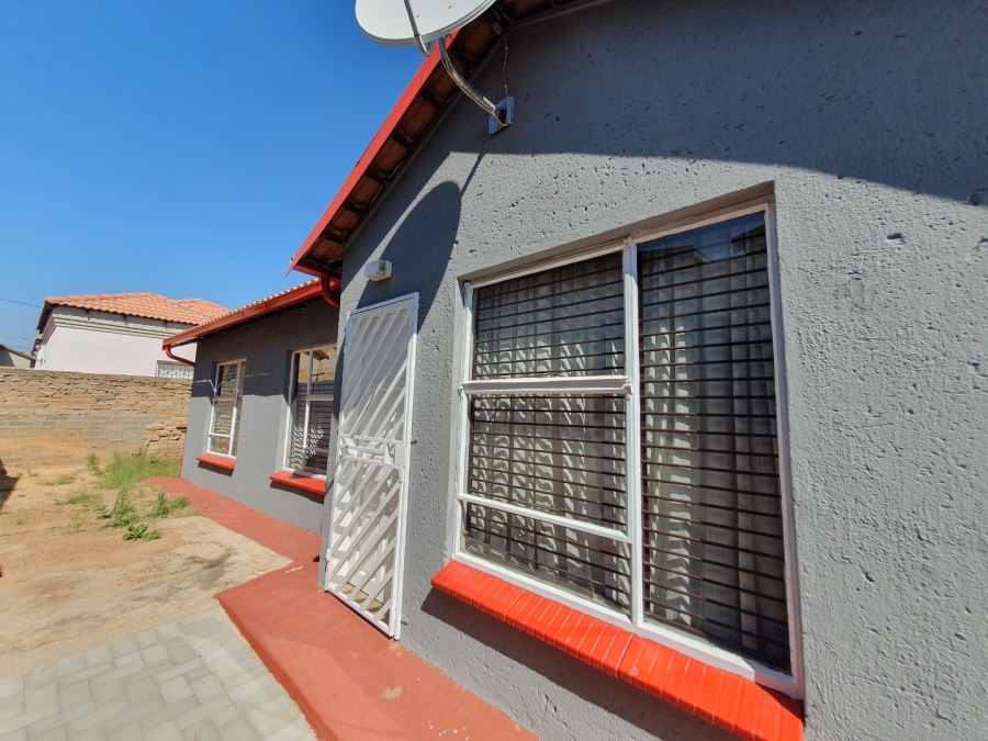 3 Bedroom Property for Sale in Mabopane North West